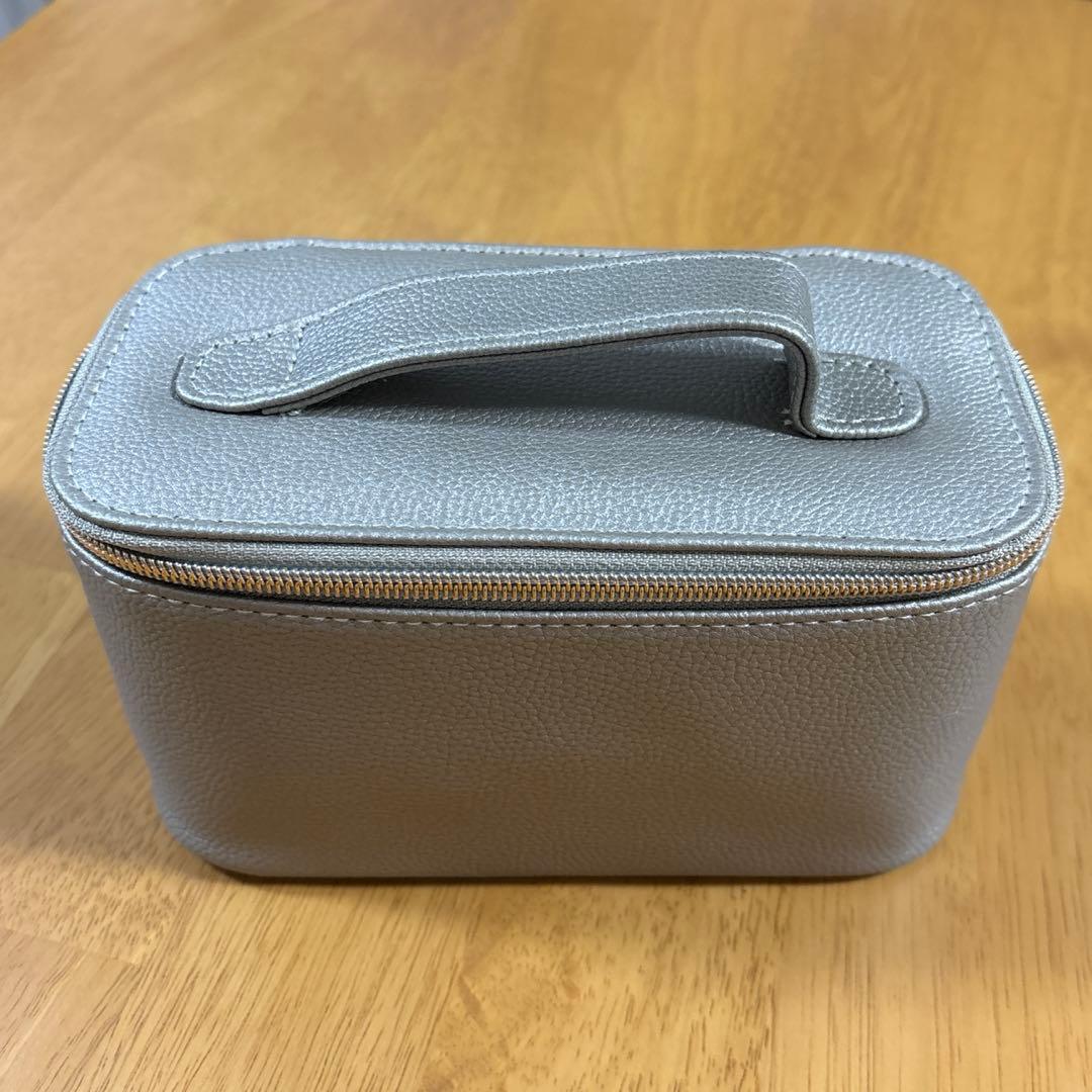 【未開封】エミレーツ　ファーストクラス　アメニティ