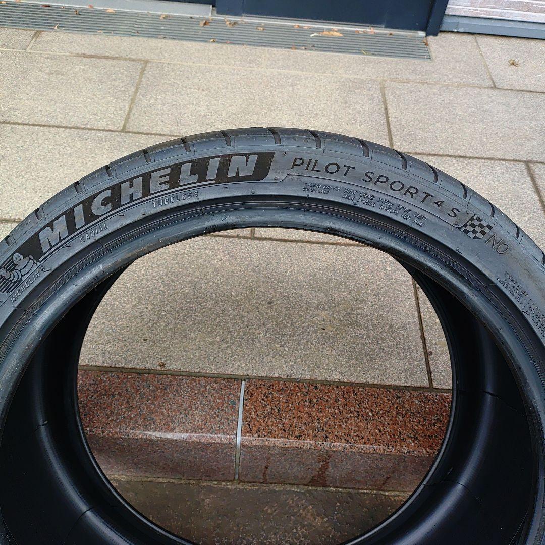 タイヤ・ホイール MICHELIN PILOT SPORT 4 S 265/35ZR20