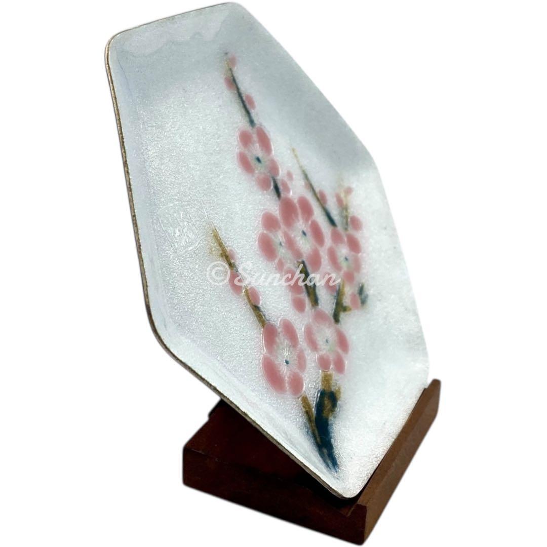 【未使用品】 尚美堂 七宝焼 六角皿五枚セット 専用箱 専用台付 松竹梅 銘々皿