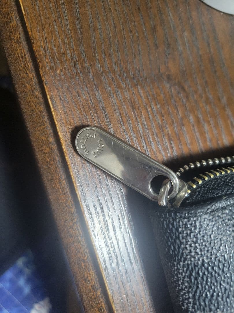 A*4様 LOUIS VUITTON　ジッピーウォレット・ヴェルティカル