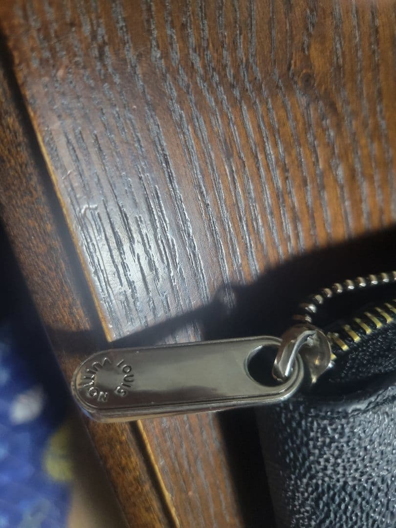 A*4様 LOUIS VUITTON　ジッピーウォレット・ヴェルティカル