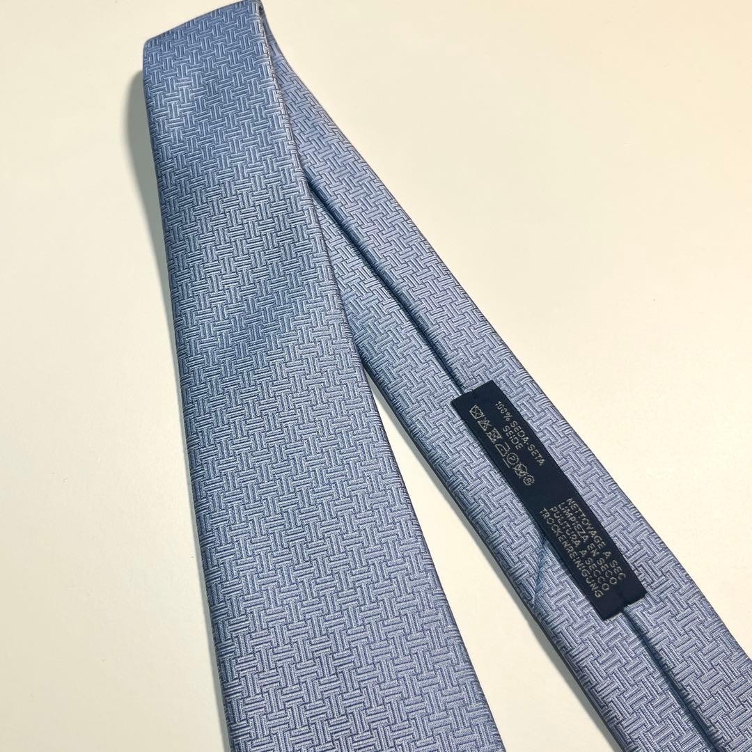 ✨未使用✨HERMES エルメス　ネクタイ　高級シルク　H柄 ホースシュー　水色