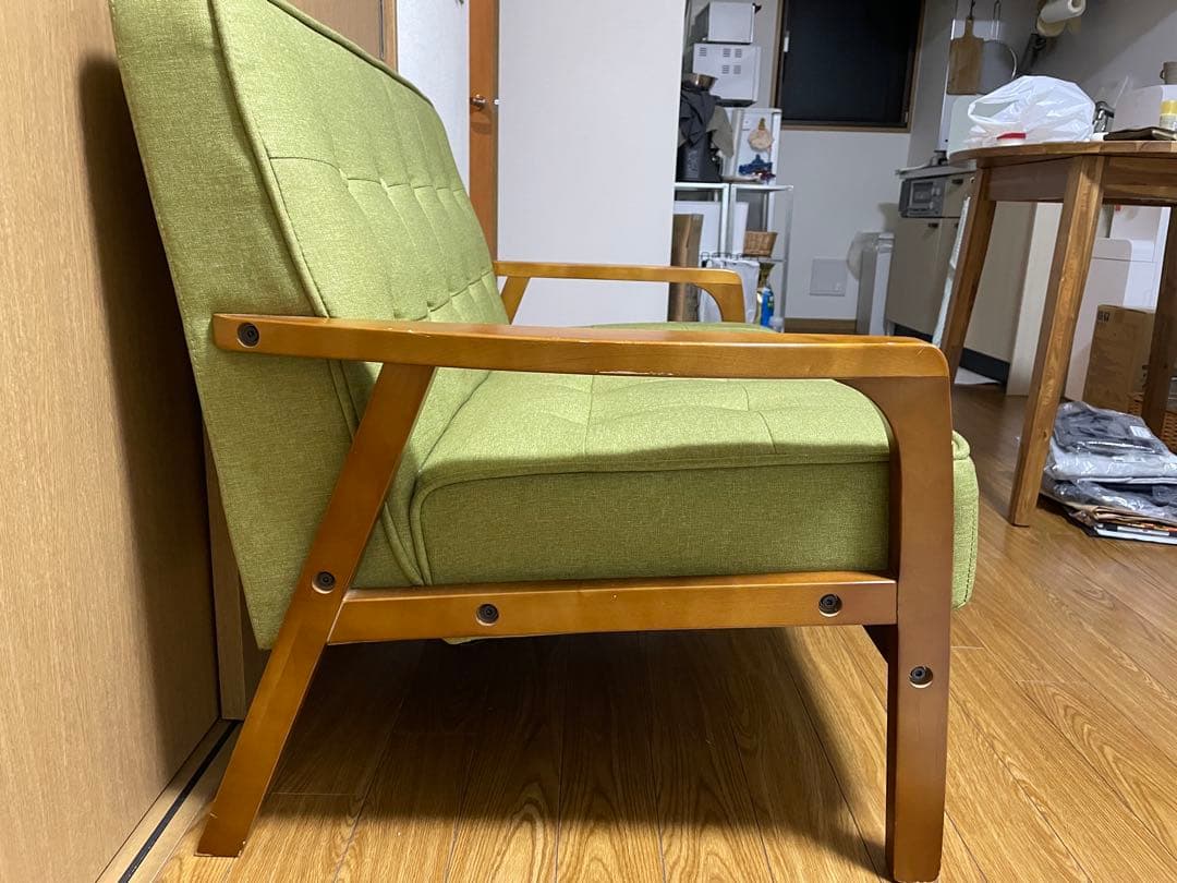 緑色のモダンソファ