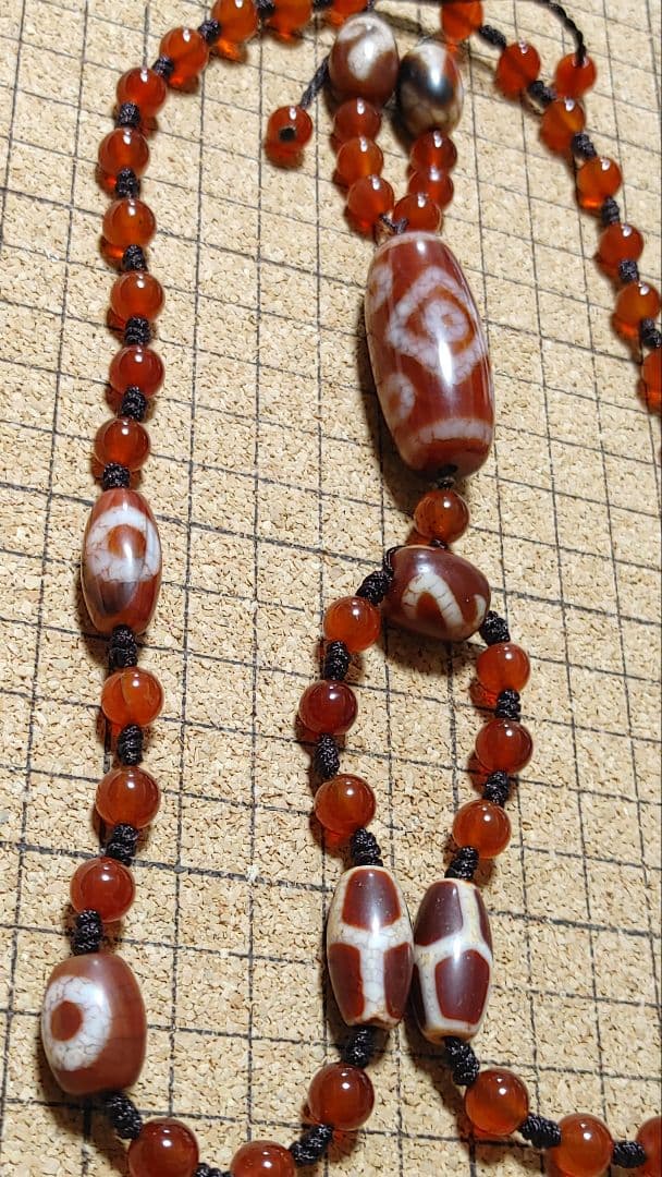 上肯西蔵紅玉髄龍紋天珠チベット直送、金剛七眼天珠40㎜虎牙如意招財亀甲天地瑪瑙