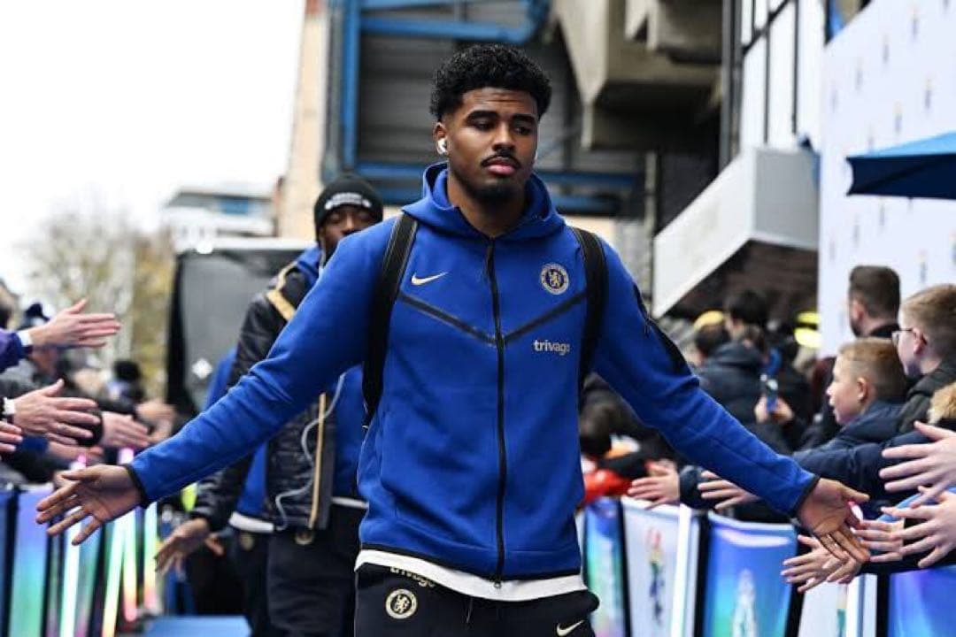 NIKE チェルシー　テックフリース パーカー