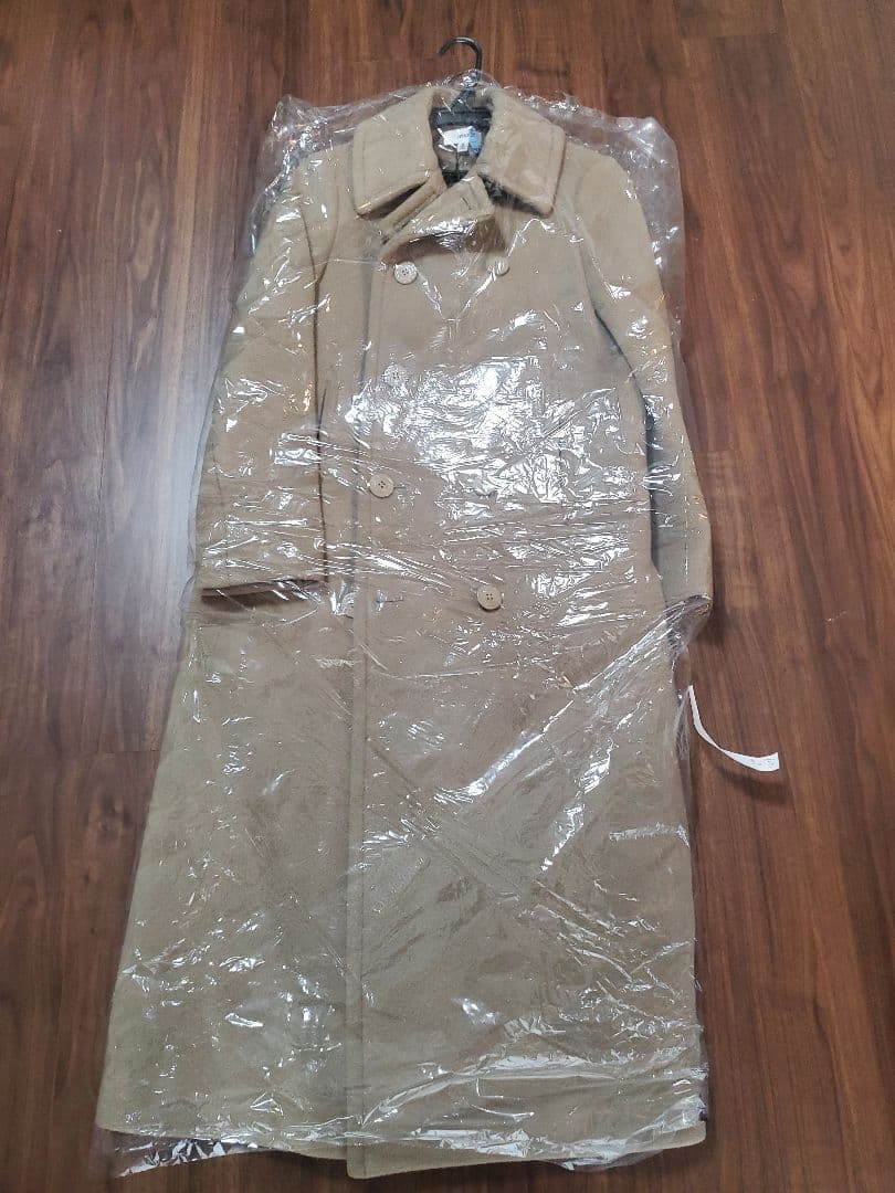 年始【最終値下げ】美品　hykeのロングコートです。