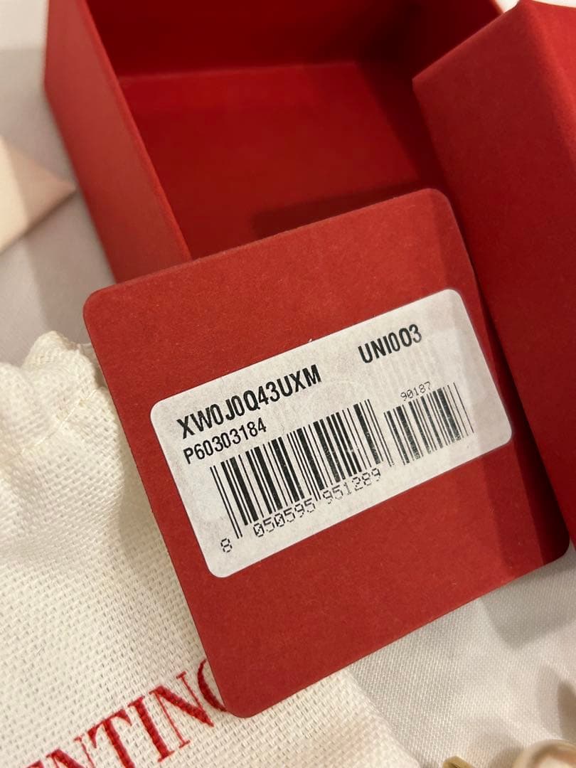 VALENTINO ヴァレンティノ　パールピアス