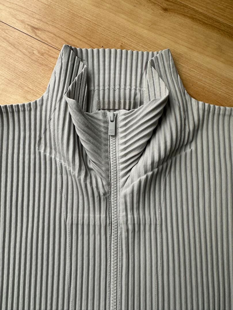 HOMME PLISSÉ ISSEY MIYAKE Basics 4
