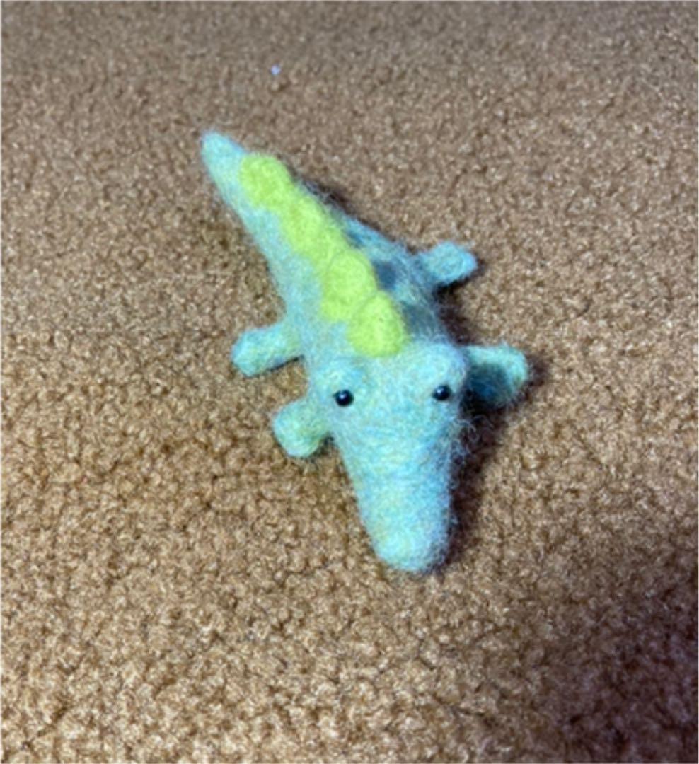 わに　羊毛フェルト