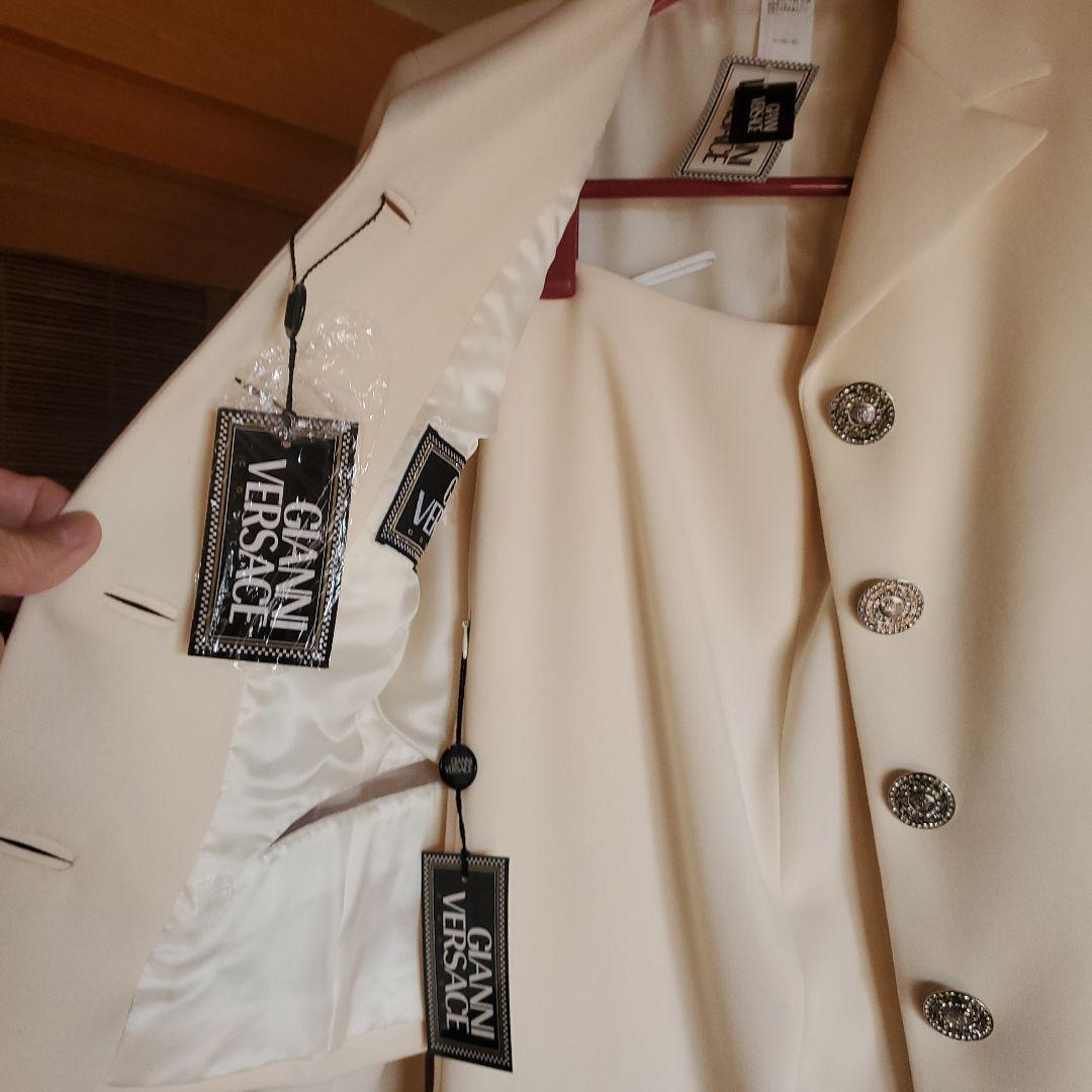 GIANNI VERSACH ツーピース　スーツ