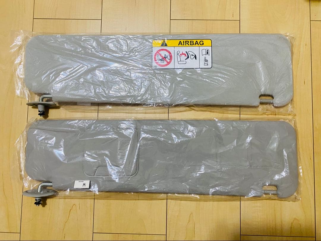 【新品未使用】ハイエース200系　サンバイザー左右セット