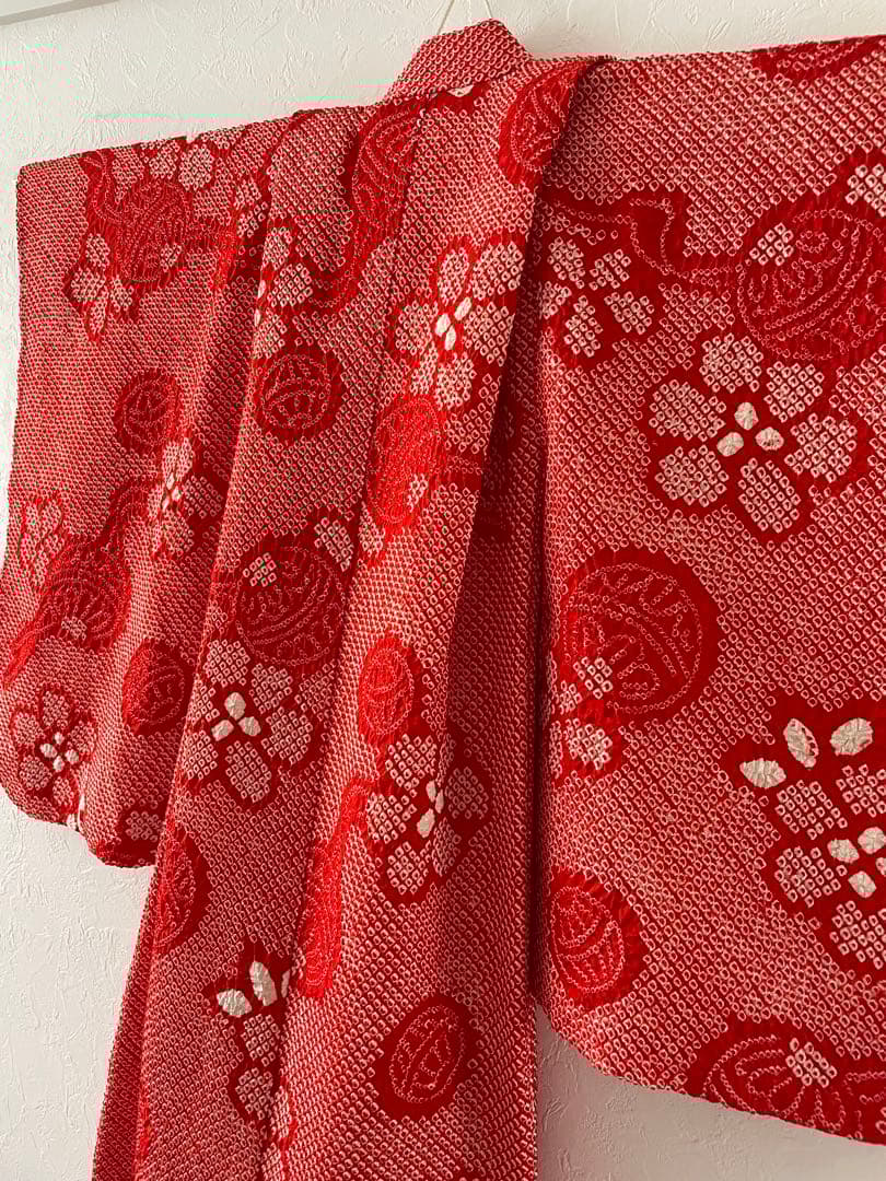 美品　七五三　3歳　正絹総絞りのお着物セット　正絹白地のちりめん被布　手毬