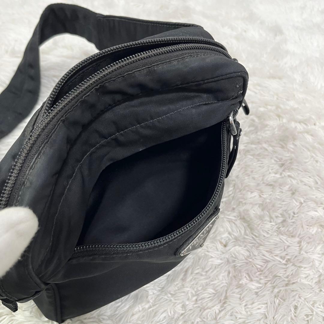 PRADA ブラック ボディバッグ ウエストポーチ