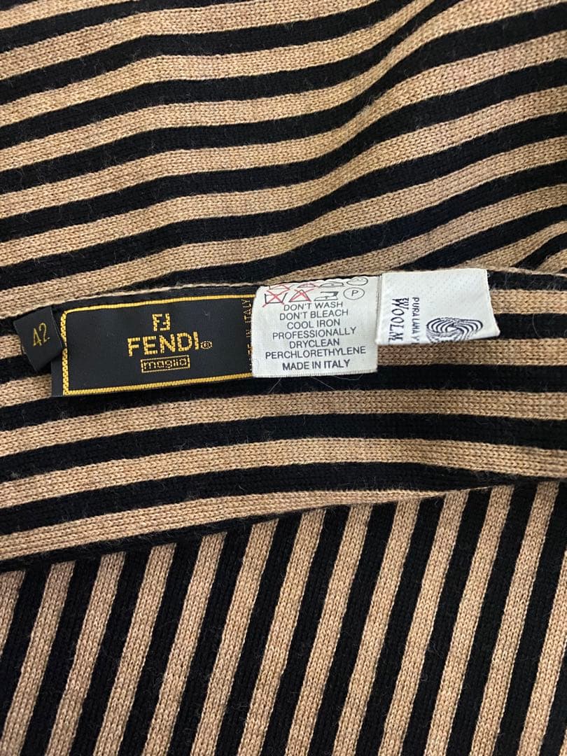 FENDI フェンディ　ズッカ柄　大判　ニットストール