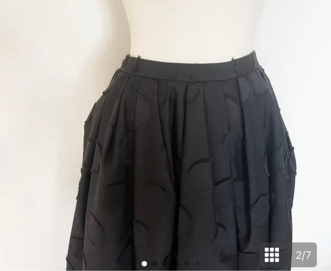 シーニュ　Cygne ドット柄スカート