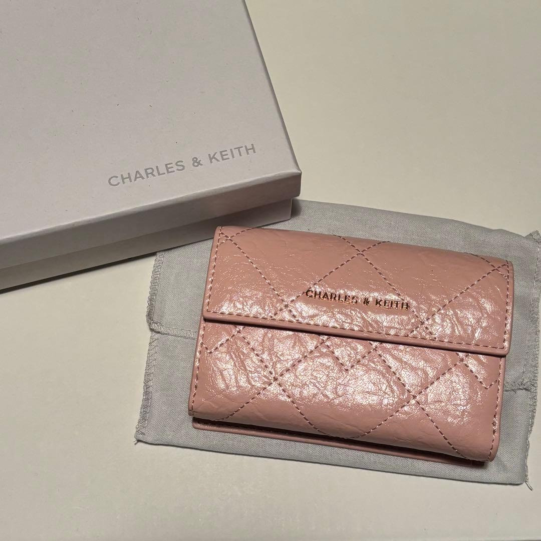 Duo ドゥオ キルトフォルドオーバー ウォレット　ライトピンク