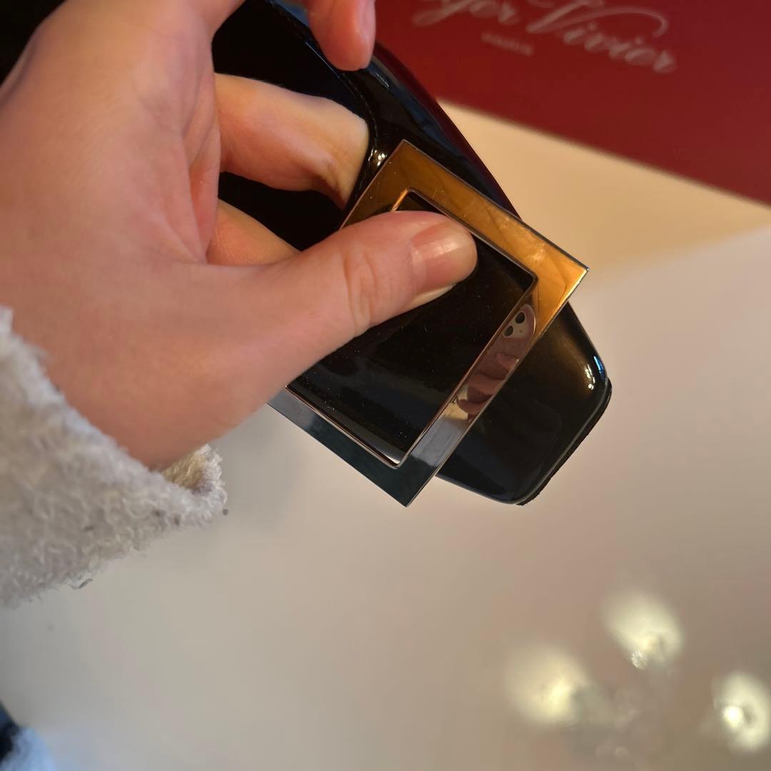 roger vlvier エナメルヒール