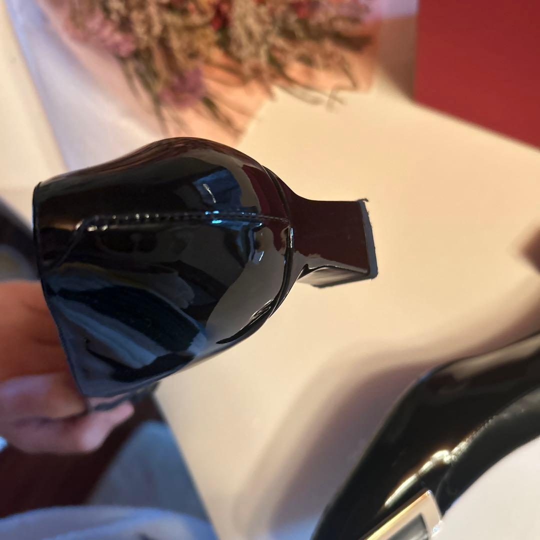 roger vlvier エナメルヒール