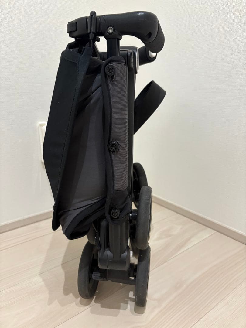 ポキット　折りたたみ式ベビーカー ブラック