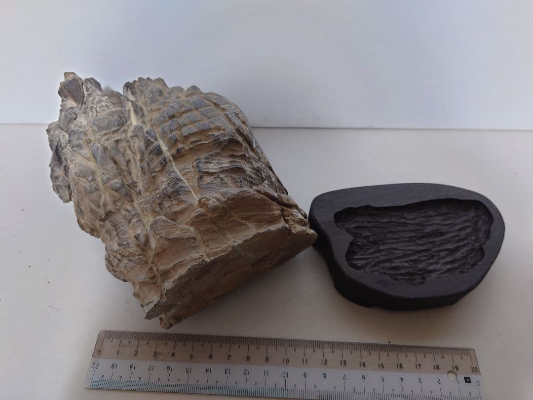 抹香石　峻峰　水石 鑑賞石