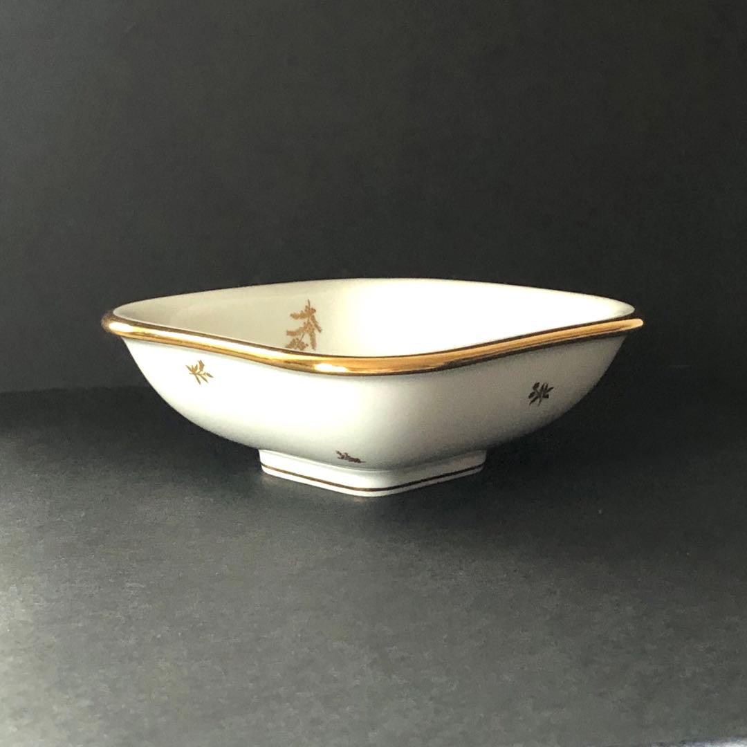 セーブル角形ディッシュ☆白磁金彩☆24K金彩小花紋様☆仏ヴィンテージ未使用