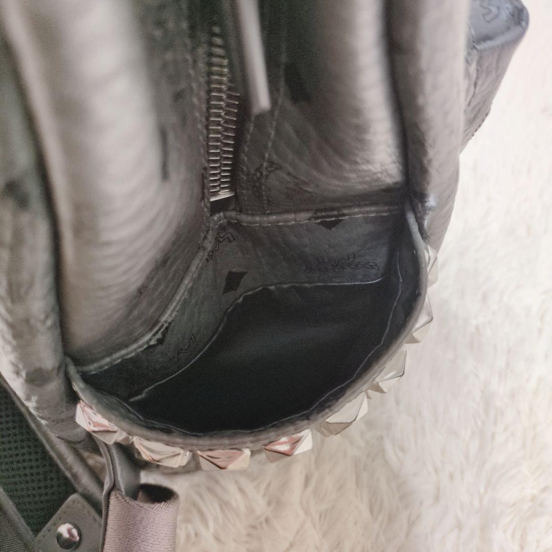 【あ】MCM リュックサック ヴィセトス スタッズ レザー グレー 地雷系