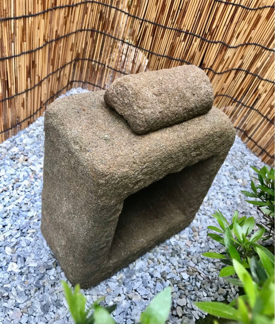 【天然自然石・露地庭灯篭・坪庭庭灯篭・置灯篭・枯山水築山】オブジェ造園水石飾り石