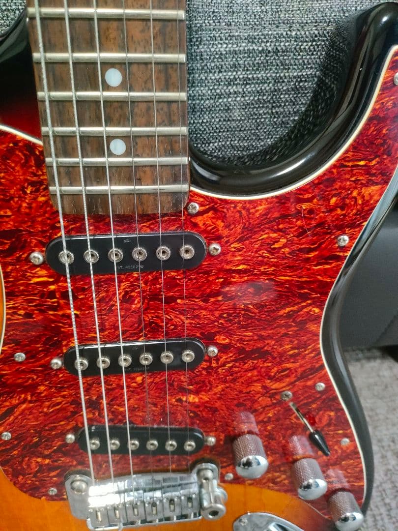 G&L　Tribute　S-500 極美品です