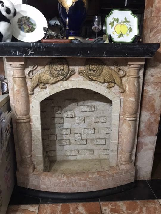 大理石マントルピース