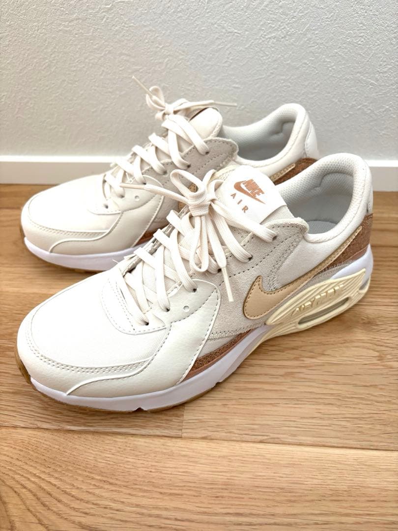 さんきち0337　新品NIKE W AIR MAX EXCEE 24.5