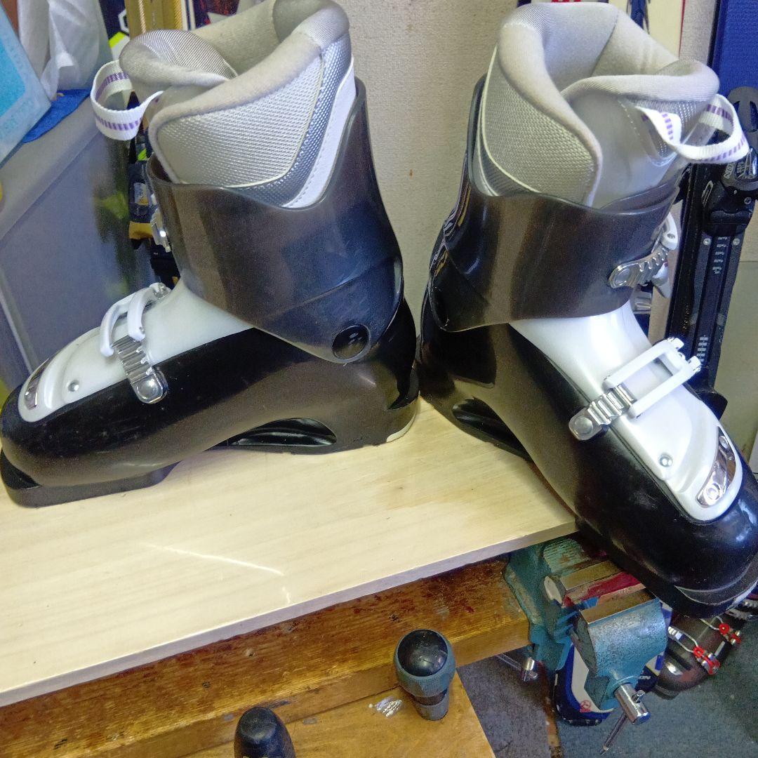 整備済 …ホットWAX仕上げ ジュニア用130cm ATOMIC 板…カザマ靴…