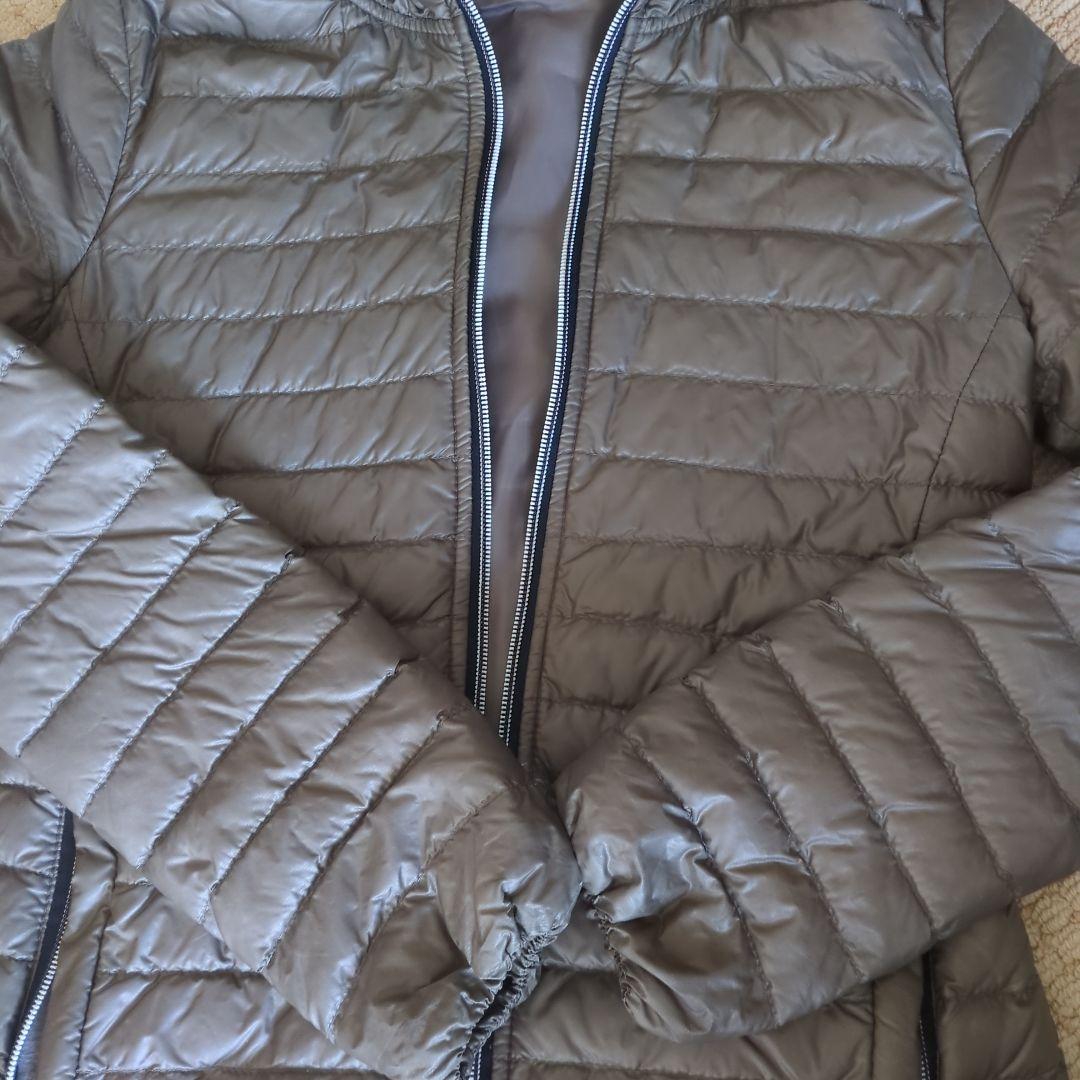 デュベティカ ライトダウンジャケット グレー 薄手 軽量 レディース