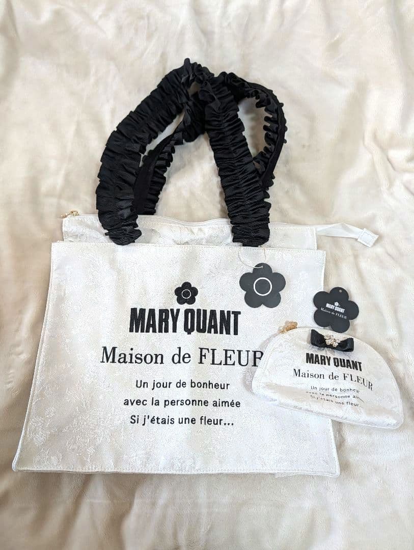 メゾンドフルール・マリークワントコラボトートバッグ、ポーチセット