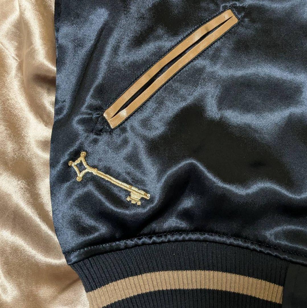 ✨新品未使用✨ 絡繰魂 進撃の巨人 エレン リバ－シブル スカジャン Sサイズ