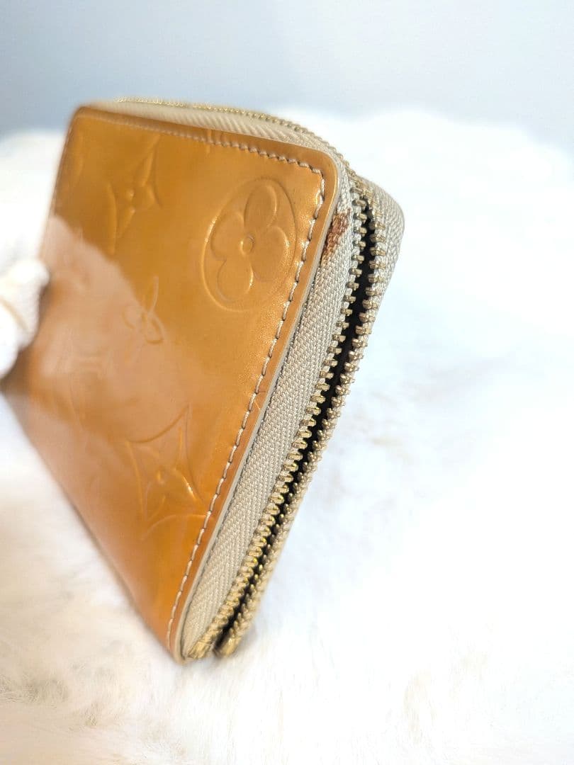 美品✨Louis Vuitton モノグラム ヴェルニ ブルーム 二つ折財布