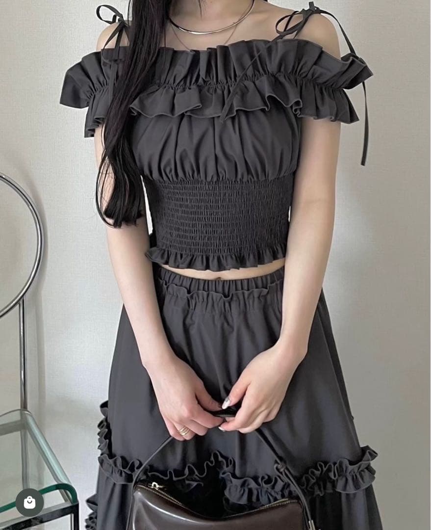 2wayデコルテフリルトップス