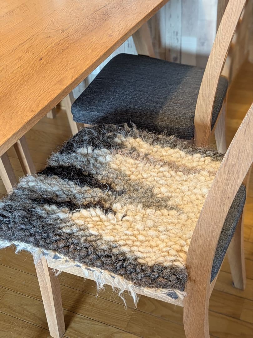 最終価格　羊毛　椅子敷　座布団　ペットベッド　ノッティング風