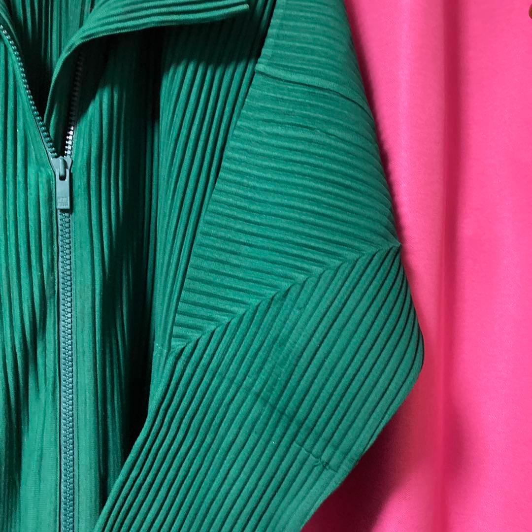 最後の値下げ‼️リブ編みグリーンジップアップカーディガン　イッセイ　ミヤケ