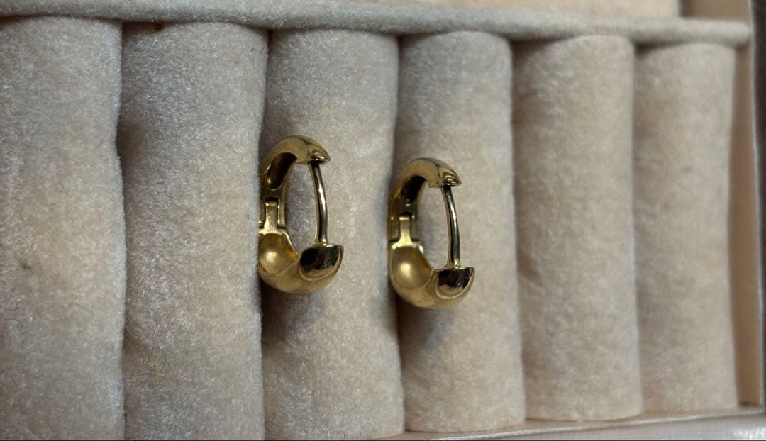 スピンドルピアス 11ミリ 美品 １８金