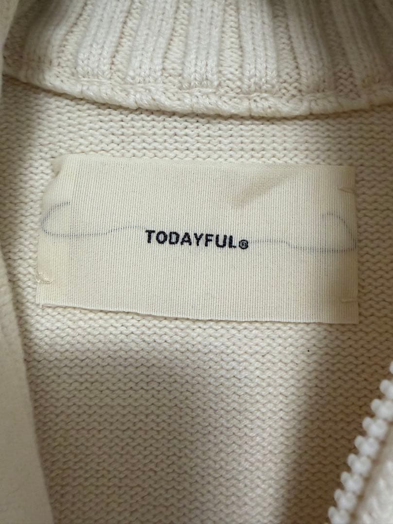 todayful コンパクトジップニット　アイボリー