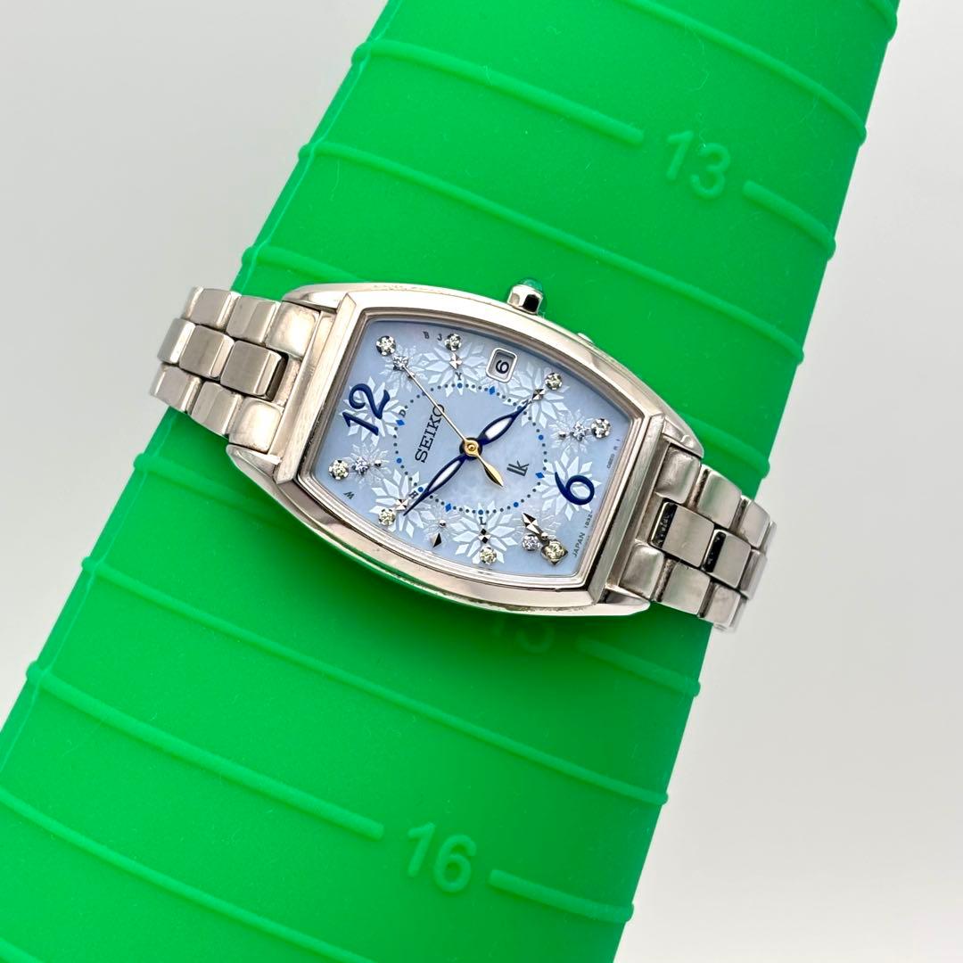 【限定モデル】SEIKO ルキア 腕時計 1B32 電波ソーラー トノー 花柄