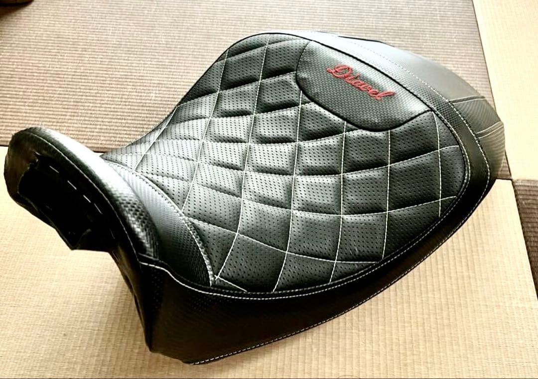 ノン ドゥカティ ディアベル1260 (2019-) 純正張替シート