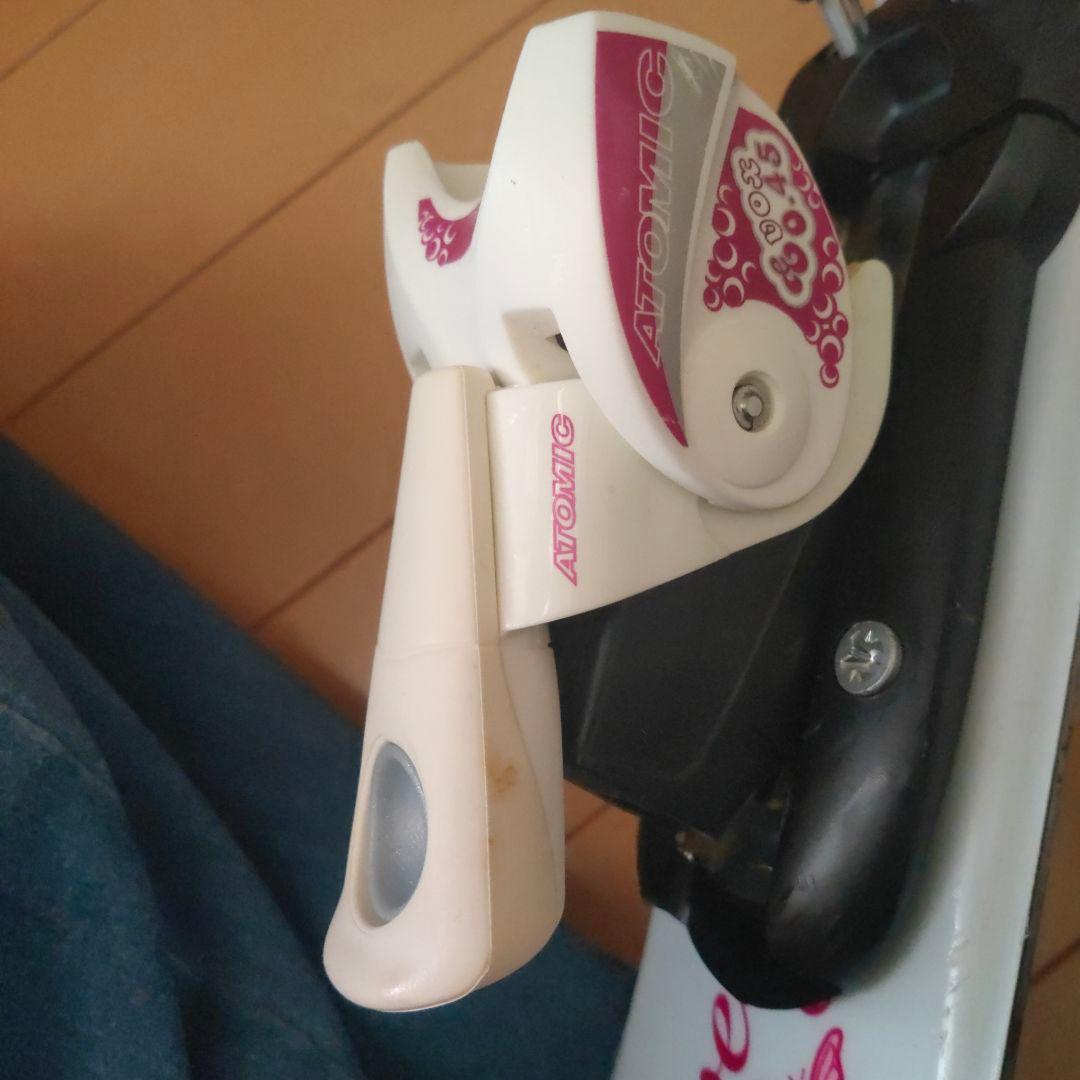 Atomic スキー板70cm とKAZAMA ポール70cm