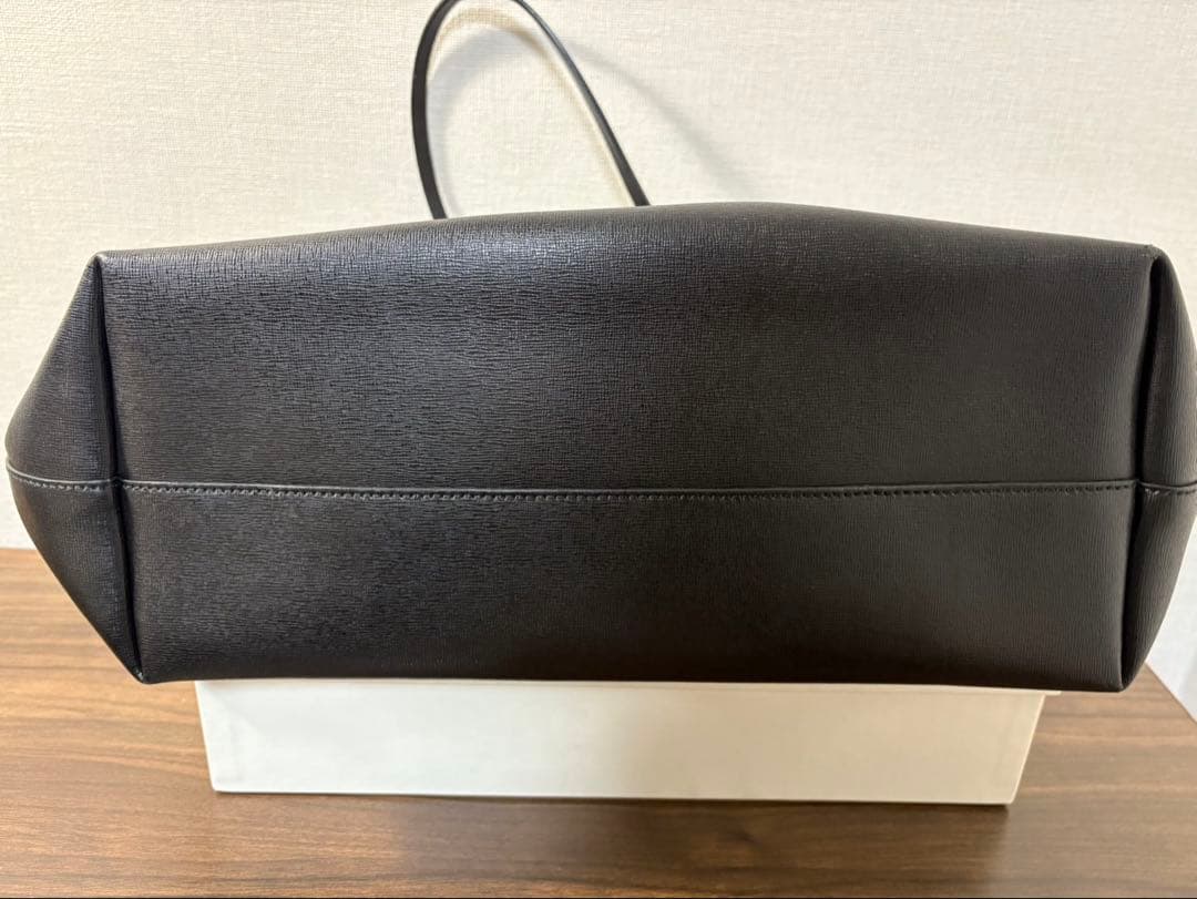 美品❗️FENDI ロールバッグ　バグズアイ トートバッグ ブラック
