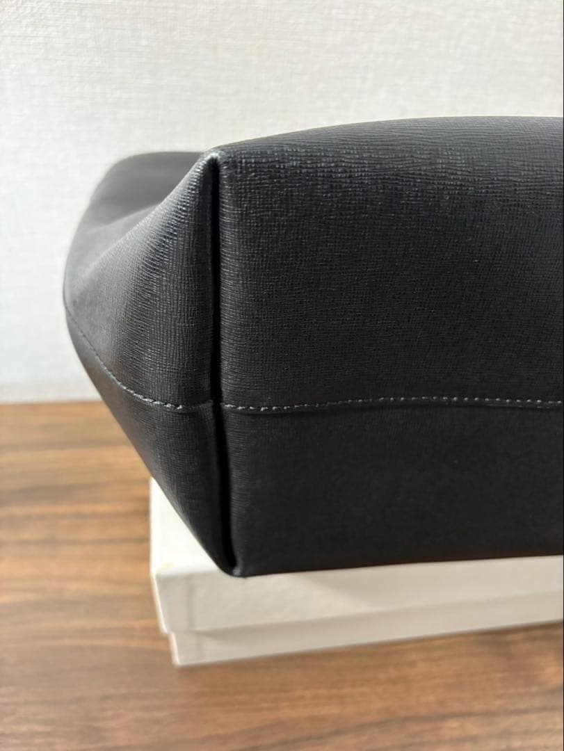 美品❗️FENDI ロールバッグ　バグズアイ トートバッグ ブラック