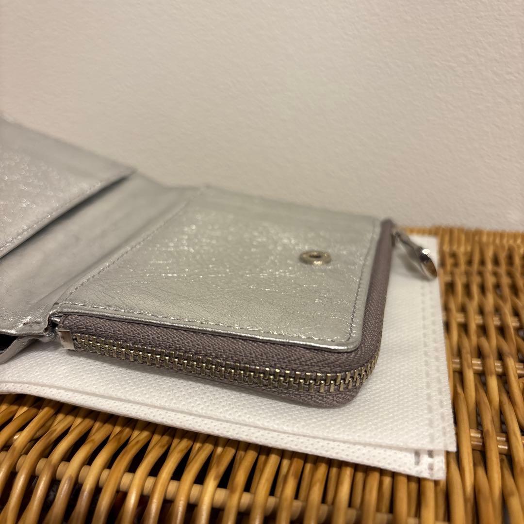 russet ラシット　ミニモノグラムプレートハーフウォレット　シルバー