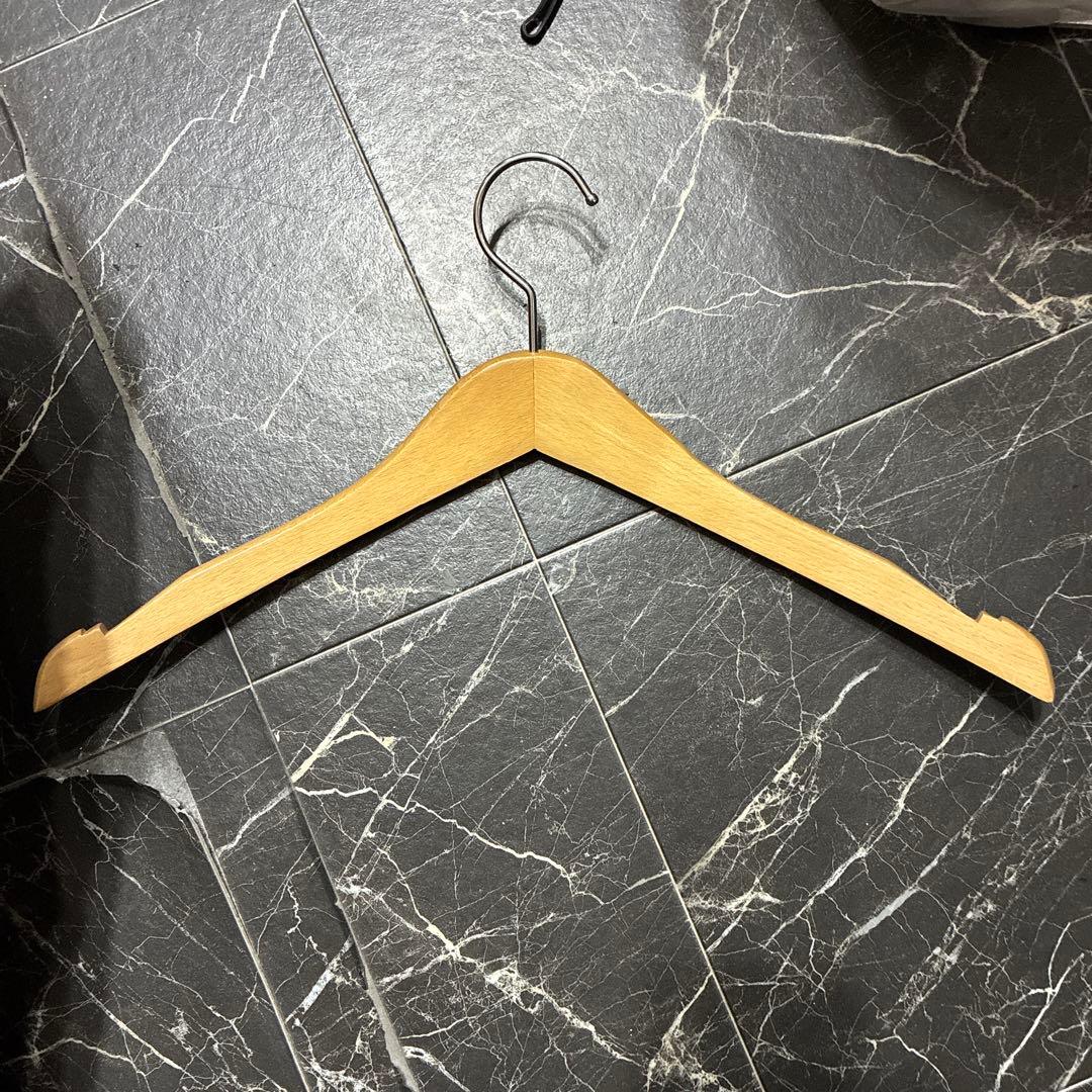 木製　衣類ハンガー 100個セット 約40cm スーツ　ジャケット　なで肩　タヤ