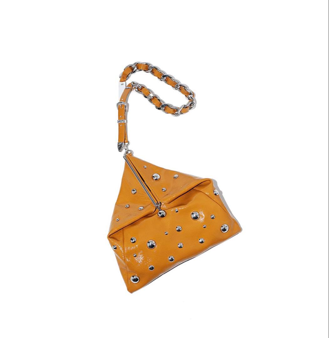 TOGA PULLA エナメル　バッグ