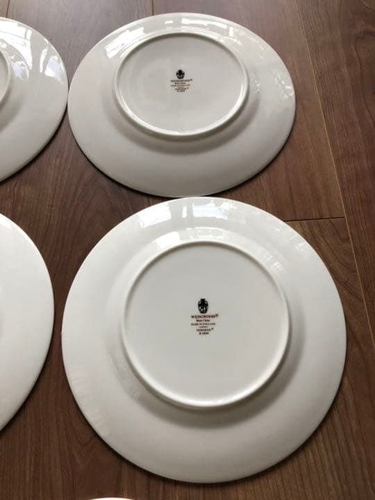 ウェッジウッド 黒壺 オズボーン 20.5㎝、15.2㎝皿各6枚