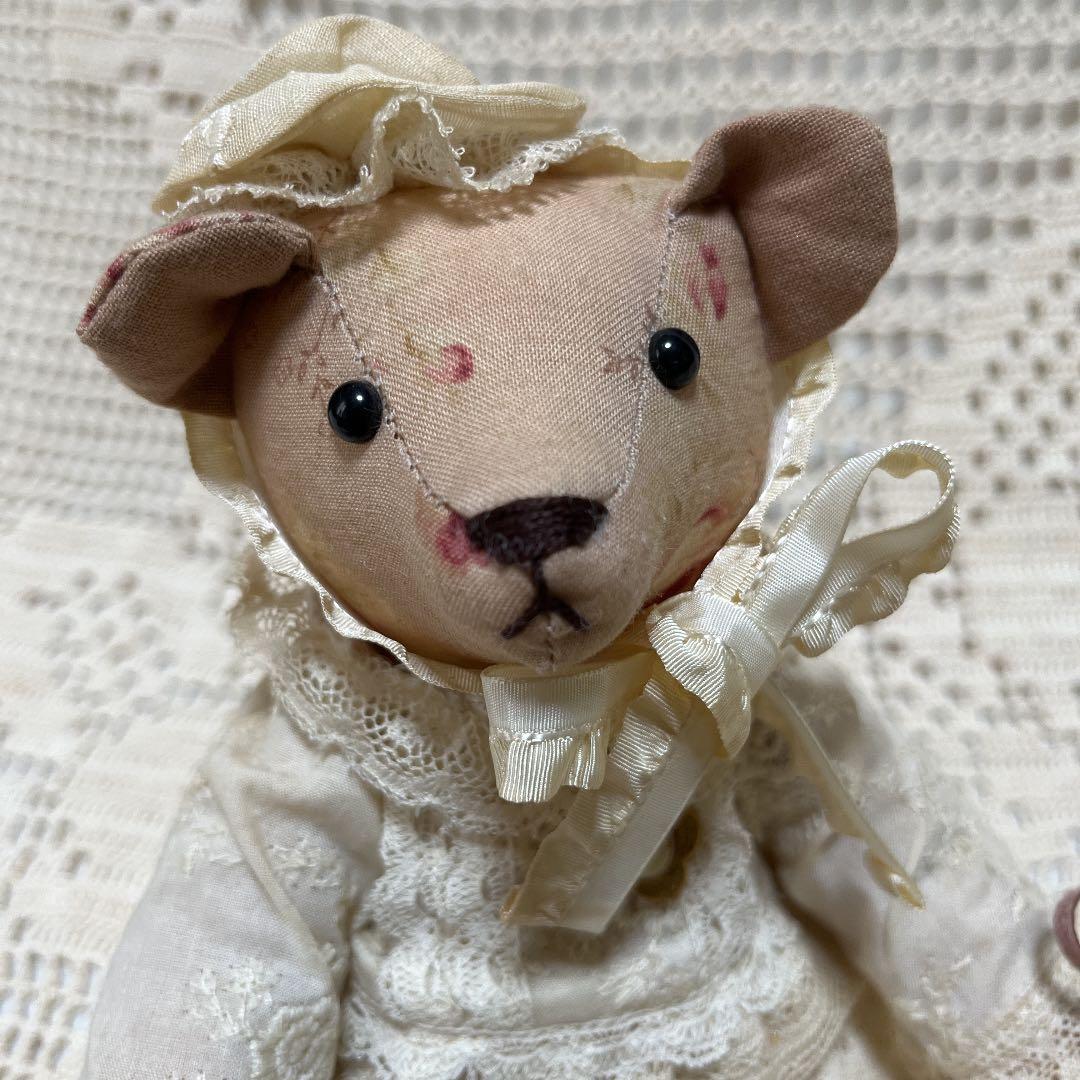 マニー・オタンジャディス布物　コラージュ・テディベア ・テリア